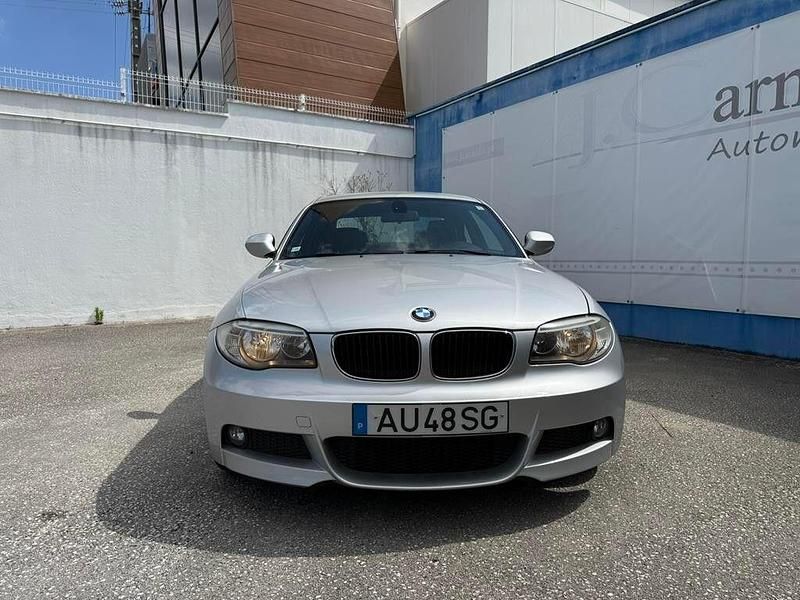 Usado BMW 118 Coupé 143 HP (105 kW) 2011 Cinza Coupé