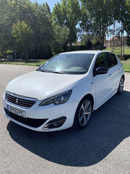 Usado 2015 Peugeot 308 GT-line Sedan | € 12.970 (Bom preço) - Imagem 1/4