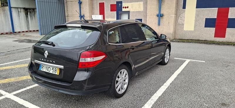 Usado Renault Laguna III 150 HP (110 kW) 2009 Sedan
