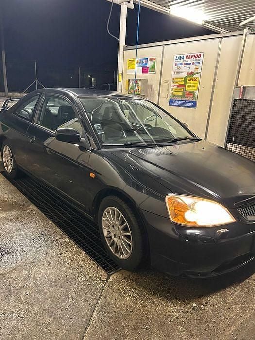 Usado Honda Civic 125 HP (91 kW) 2001 Coupé