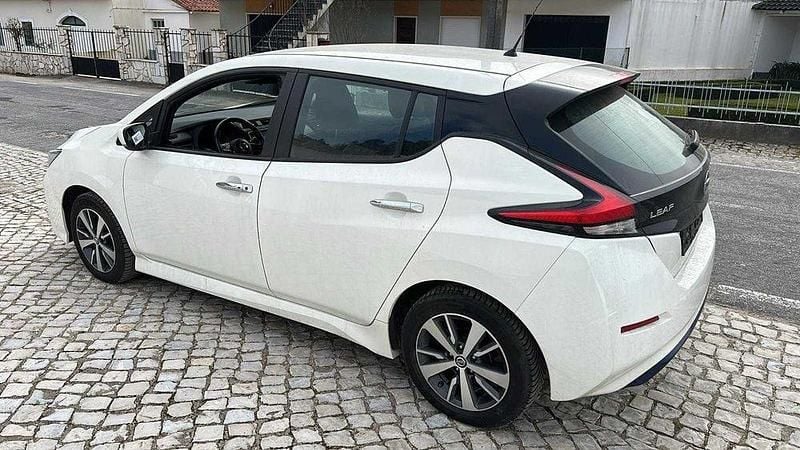 Usado 2020 Nissan Leaf N-Connecta Citadino | € 15.750 (Preço justo) - Imagem 1/4