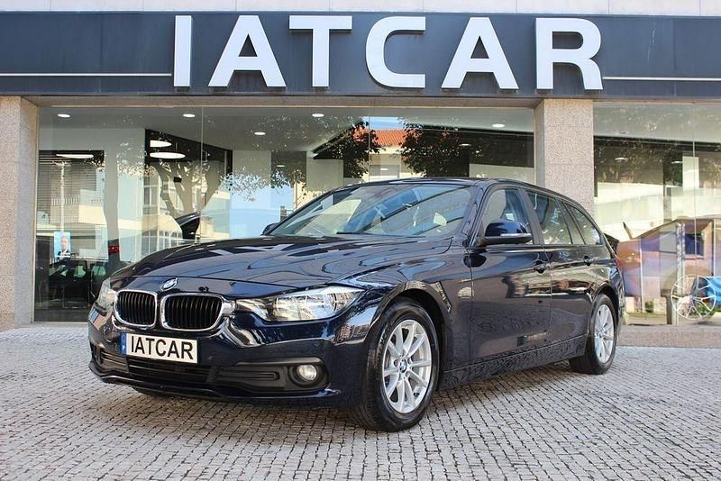 Azul Usado 2016 BMW 320 Efficient Dynamics Carrinha | € 15.900 (Caro) - Imagem 1/4