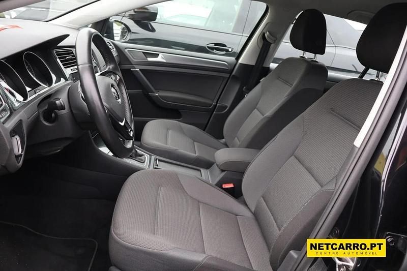 Usado VW Golf VII 115 HP (84 kW) 2018 Preto