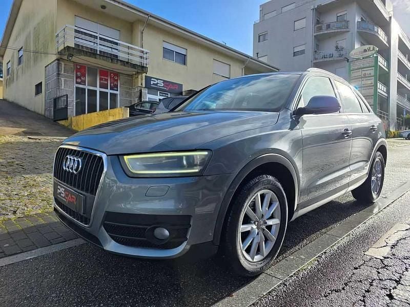 Cinzento Usado 2012 Audi Q3 SUV | € 14.990 (Preço elevado) - Imagem 1/4
