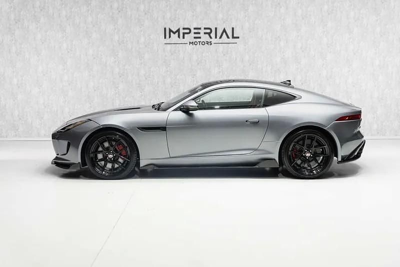 Usado Jaguar F-Type R 550 HP (404 kW) 2015 Cinza Coupé