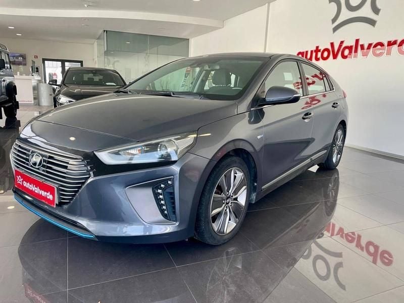 Usado Hyundai Ioniq 141 HP (103 kW) 2017 Cinzento Citadino
