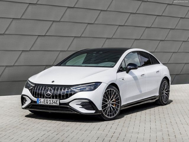 Cinzento Usado 2023 Mercedes EQE500 Edition Sedan | € 63.000 - Imagem 1/4