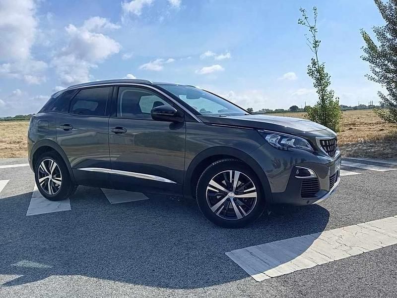 Usado Peugeot 3008 130 HP (95 kW) 2019 Cinzento SUV