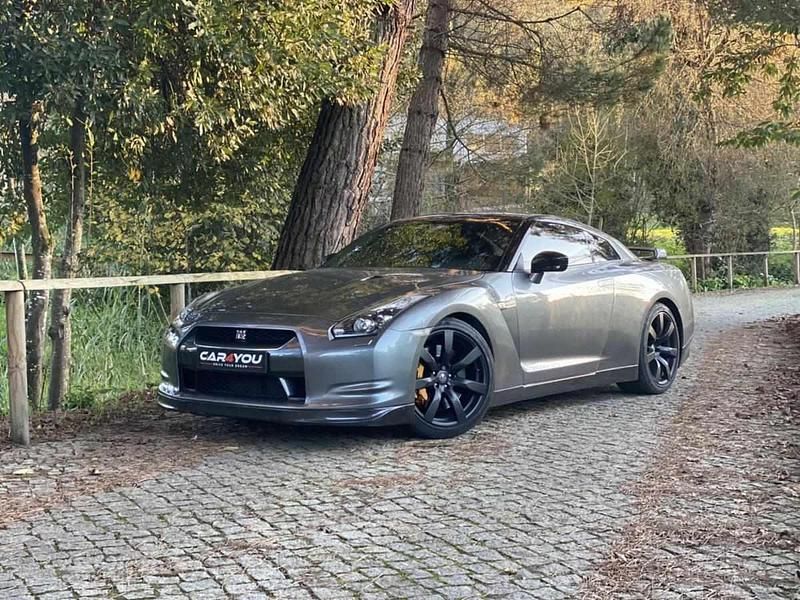 Usado Nissan GT-R Premium Edition 550 HP (404 kW) 2010 Cinzento Coupé