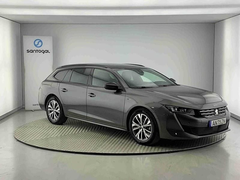 Cinzento Usado 2022 Peugeot 508 Allure Carrinha | € 34.990 - Imagem 1/3