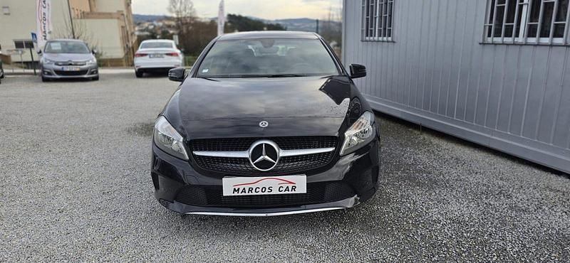 Usado Mercedes A180 Urban 109 HP (80 kW) 2017 Preto Sedan