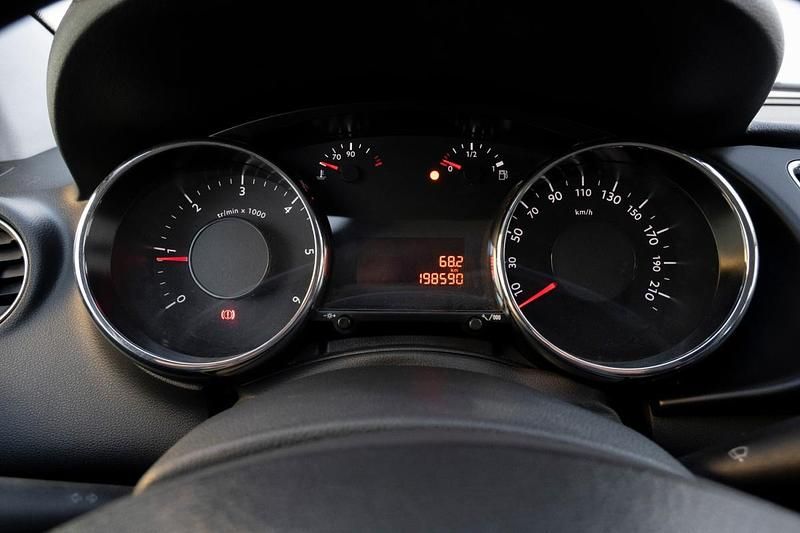 Usado Peugeot 3008 112 HP (82 kW) 2011 Preto Carrinha