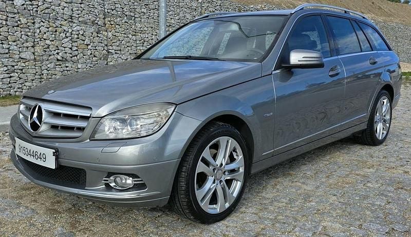 Usado 2010 Mercedes C220 Avantgarde Sedan | € 9.750 (Preço justo) - Imagem 1/4