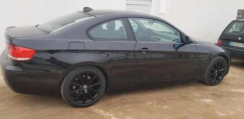 Preto Usado 2007 BMW 320 Coupé | € 13.000 (Preço justo) - Imagem 1/4