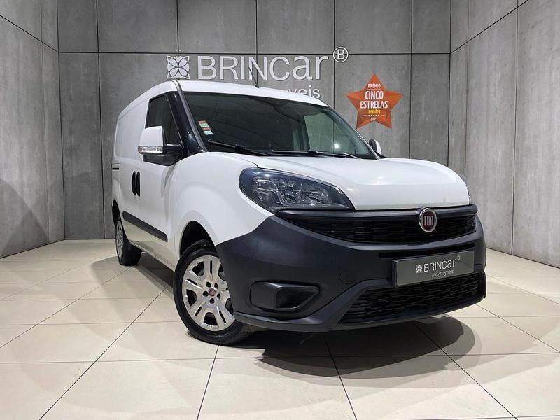 Usado Fiat Doblò Easy 105 HP (77 kW) 2022 Branco Monovolume