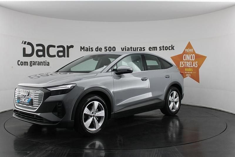 Usado Audi Q4 Sportback e-tron Business 125 kW (170 HP) 2022 Cinzento SUV