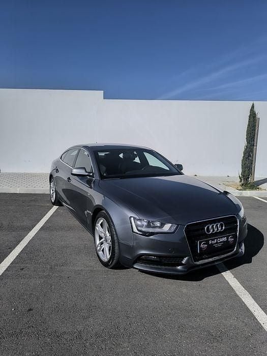 Usado 2012 Audi A5 Sportback S-Line Sedan | € 14.900 (Preço justo) - Imagem 1/4