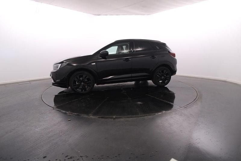 Usado Opel Grandland X 131 HP (96 kW) 2024 Preto SUV