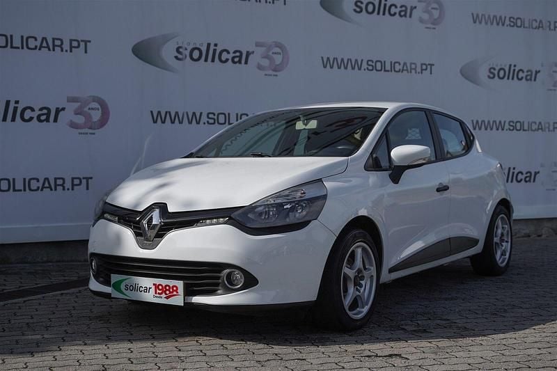 Branco Usado 2013 Renault Clio IV Van | € 7.500 (Bom preço) - Imagem 1/4