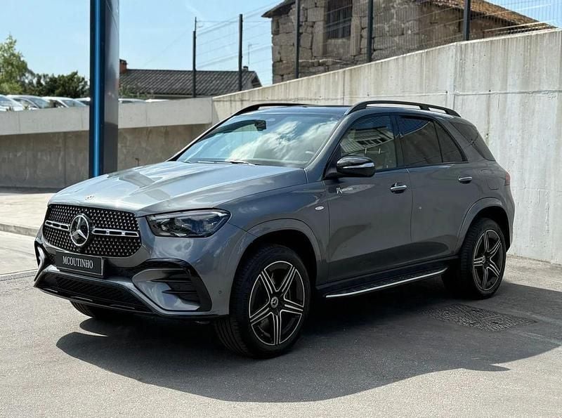 Cinza Novo 2025 Mercedes GLE350 SUV | € 98.750 - Imagem 1/4