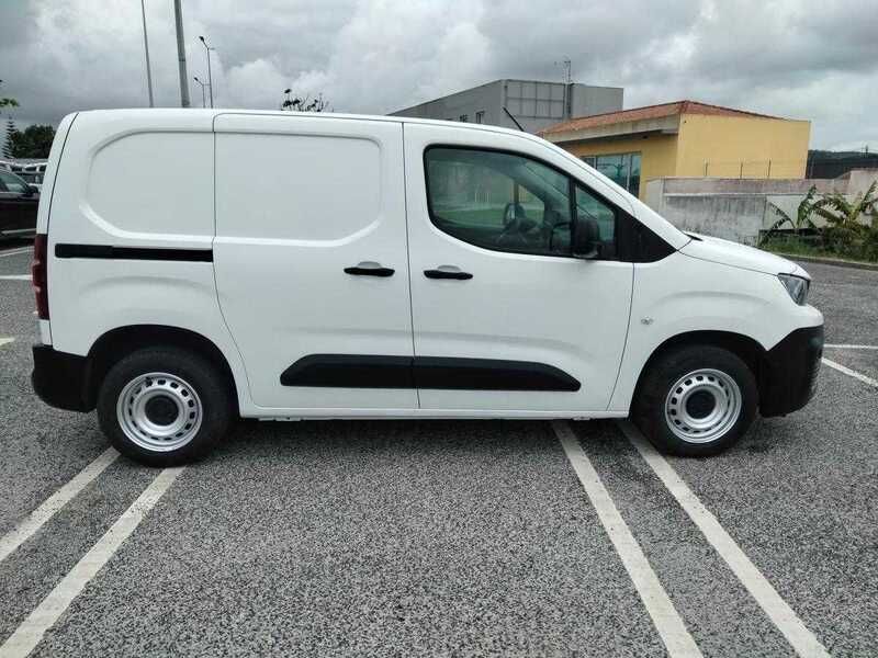 Branco Usado 2019 Peugeot Partner Van | € 13.995 (Preço justo) - Imagem 1/4