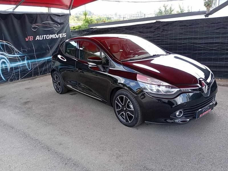 Preto Usado 2013 Renault Clio IV | € 11.000 (Preço elevado) - Imagem 1/4