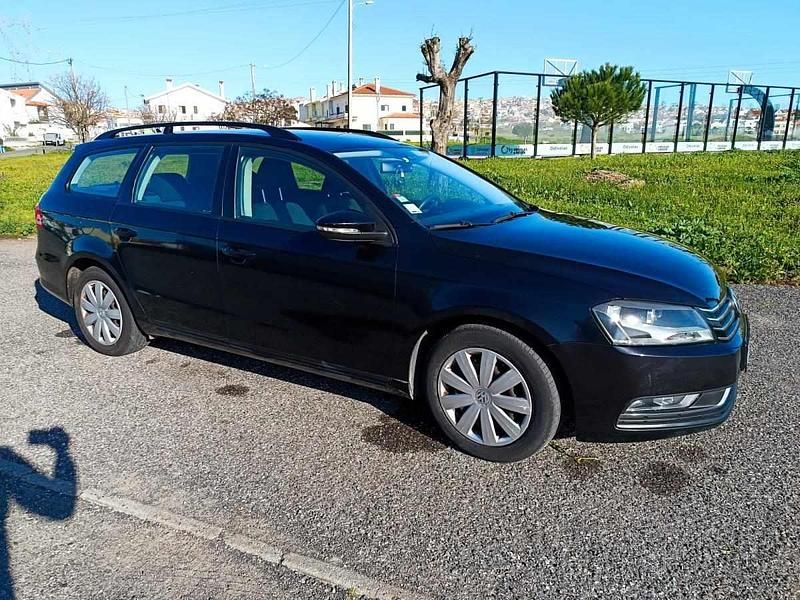 Usado VW Passat 140 HP (102 kW) 2011 Preto Carrinha