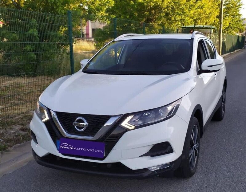 Cinzento (metalizado) Usado 2020 Nissan Qashqai N-TEC SUV | € 22.499 (Preço elevado) - Imagem 1/4
