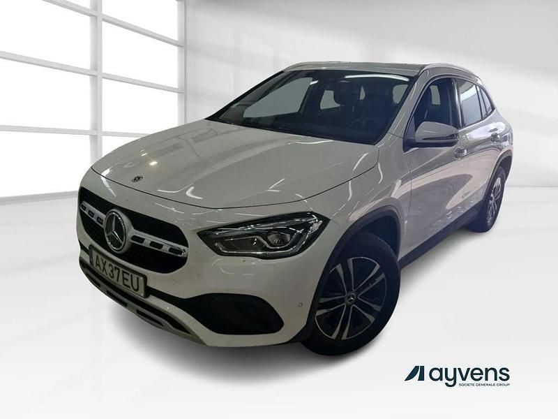 Branco Usado 2023 Mercedes GLA200 Style SUV | € 38.900 - Imagem 1/4