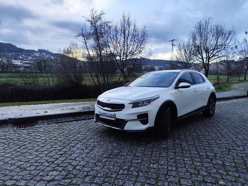 Branco Usado 2021 Kia XCeed SUV | € 19.950 (Bom preço) - Imagem 1/4