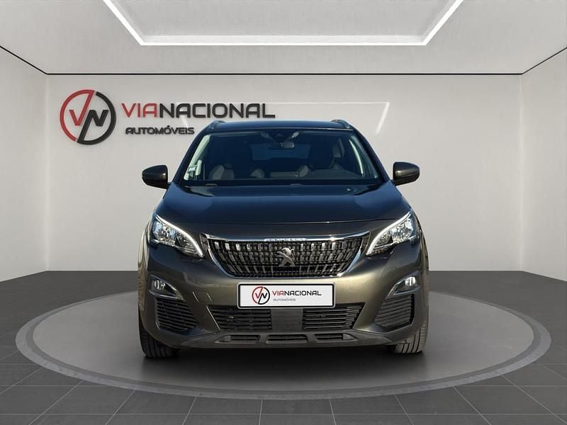 Usado Peugeot 3008 Active 130 HP (95 kW) 2018 Verde SUV