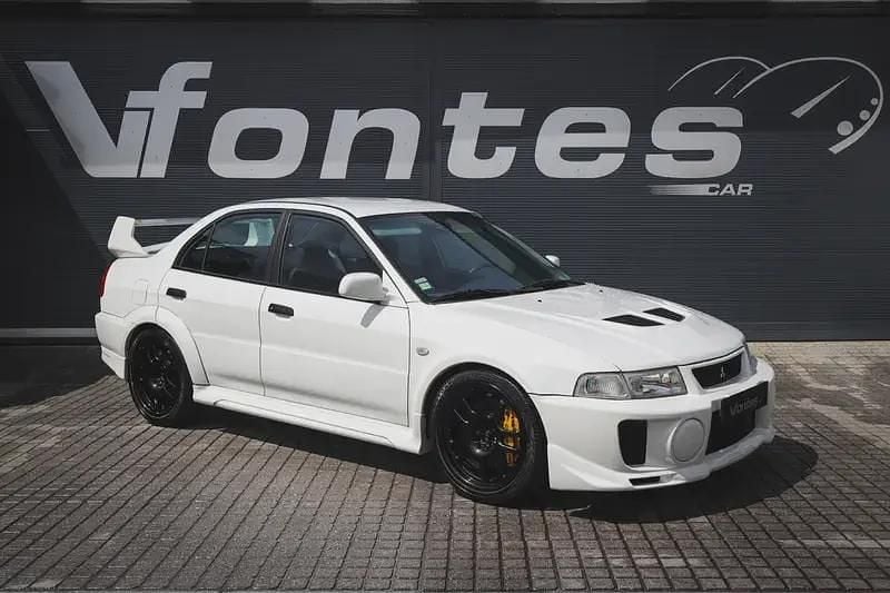 Branco Usado 1998 Mitsubishi Lancer Evolution Sedan | € 125.000 - Imagem 1/4