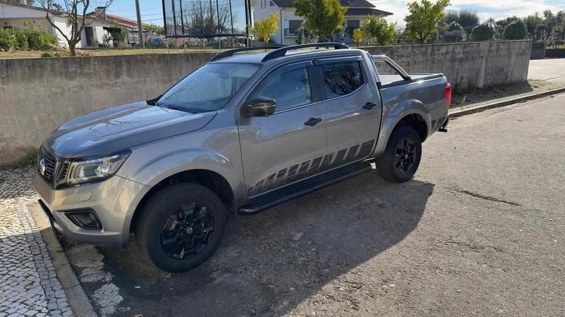 Cinzento Usado 2021 Nissan Navara Pickup | € 35.550 (Bom preço) - Imagem 1/4