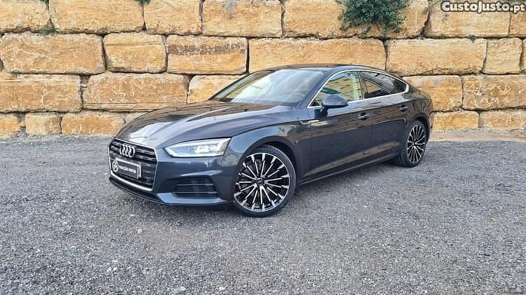 Cinza Usado 2018 Audi A5 Business Coupé | € 29.950 (Preço justo) - Imagem 1/1