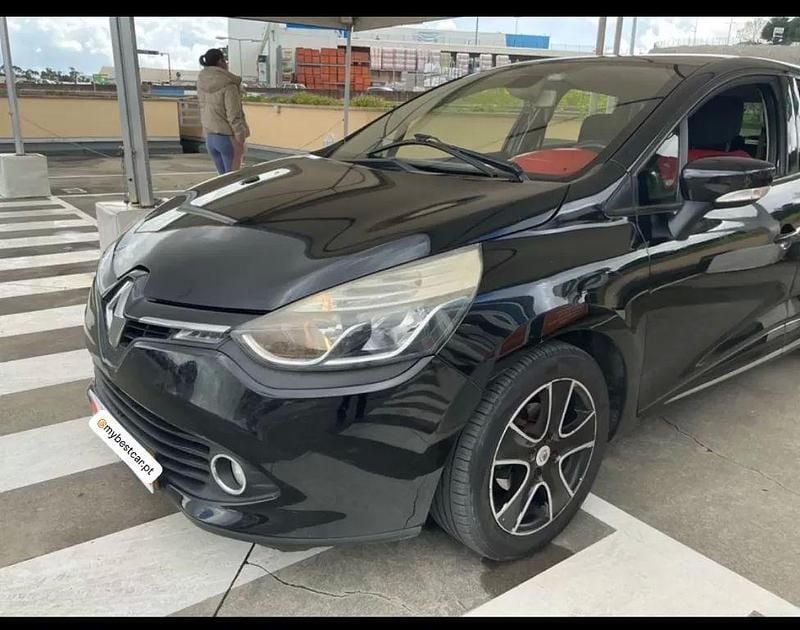 Preto Usado 2014 Renault Clio IV Carrinha | € 8.900 (Preço justo) - Imagem 1/4