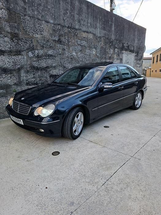 Usado 2001 Mercedes C270 Avantgarde Sedan | € 9.200 - Imagem 1/4
