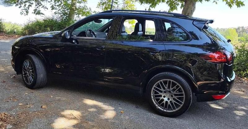 Preto Usado 2014 Porsche Cayenne SUV | € 36.600 (Preço justo) - Imagem 1/4