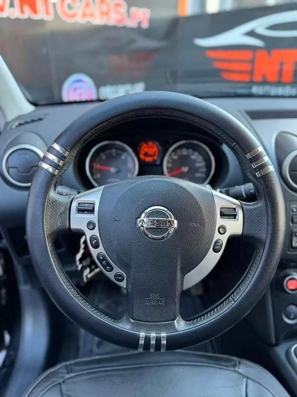 Usado Nissan Qashqai +2 Tekna 106 HP (77 kW) 2009 Preto SUV