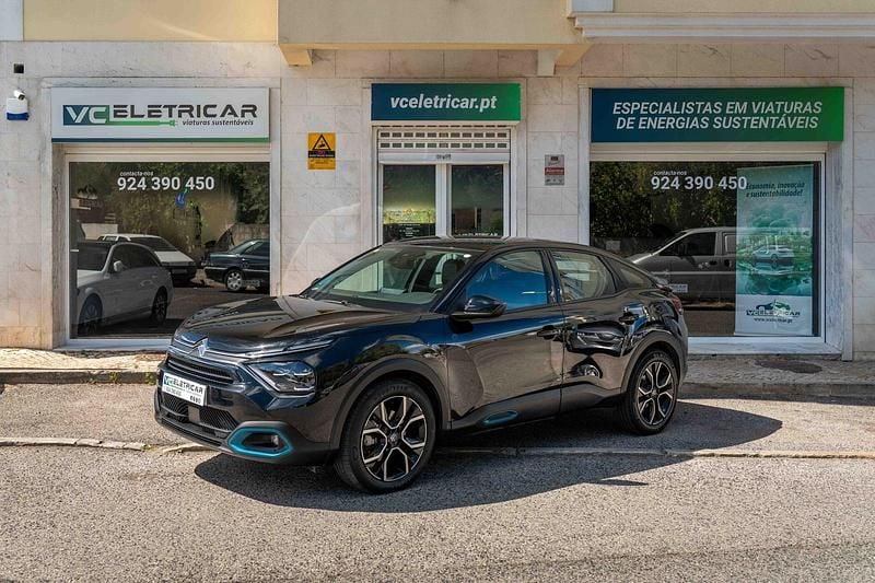 Preto Usado 2021 Citroën e-C4 Feel | € 17.900 (Preço justo) - Imagem 1/4