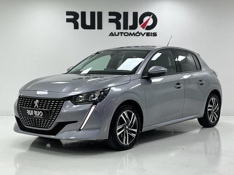 Cinza Usado 2022 Peugeot 208 Allure Citadino | € 18.500 (Preço justo) - Imagem 1/4