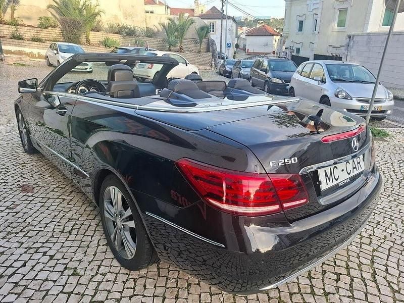 Usado Mercedes E250 204 HP (150 kW) 2016 Preto Cabrios