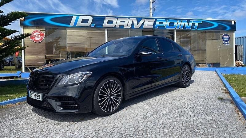 Preto Usado 2017 Mercedes S400 Sedan | € 44.900 - Imagem 1/4