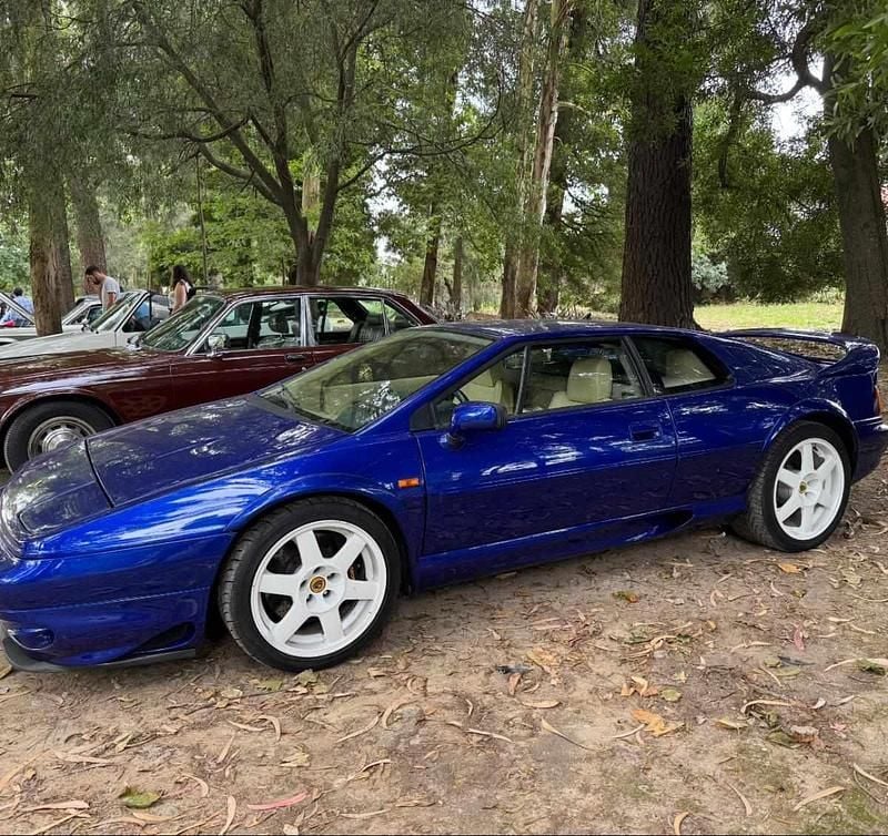 Azul Usado 1998 Lotus Esprit Coupé | € 77.500 - Imagem 1/4