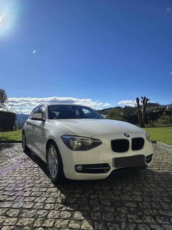 Usado BMW 116 116 HP (85 kW) 2012 Branco Citadino