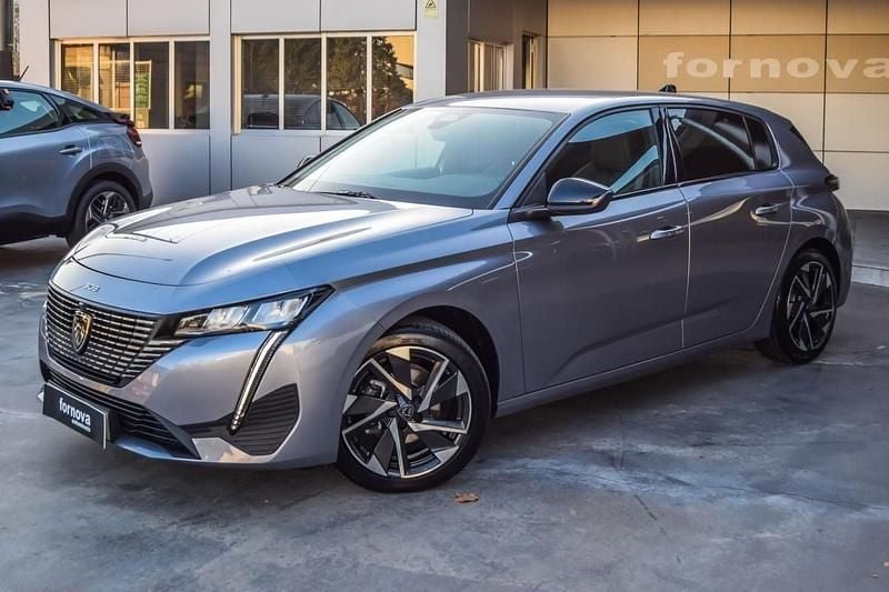 Cinza Usado 2024 Peugeot 308 Allure | € 23.500 (Super Preço) - Imagem 1/4