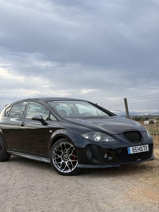 Usado 2009 Seat Leon Sedan | € 7.500 - Imagem 1/4