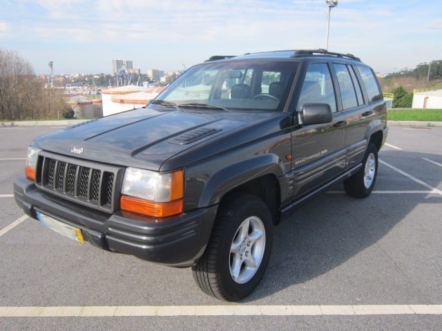 Sold Jeep Grand Cherokee 5.9 V8 LI. Carros usados para venda