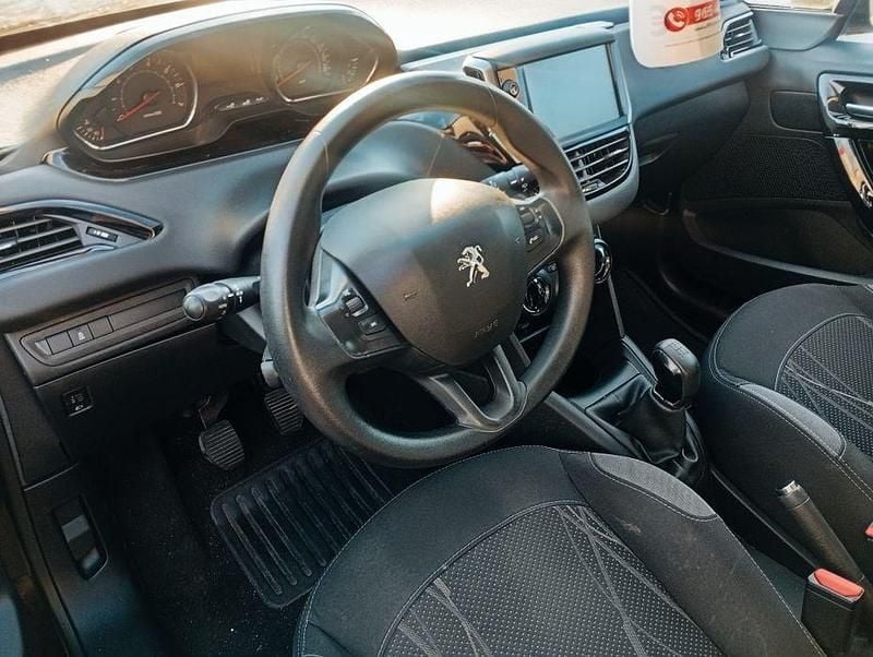 Usado Peugeot 208 75 HP (55 kW) 2013 Citadino