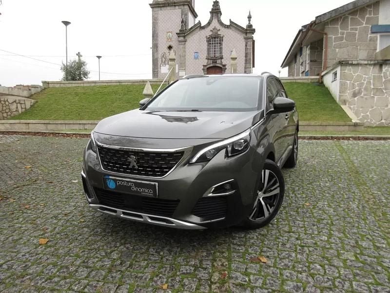 Cinzento Usado 2017 Peugeot 3008 Allure SUV | € 18.990 (Preço justo) - Imagem 1/4