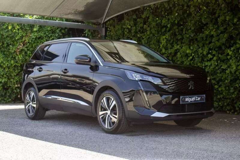 Preto Usado 2021 Peugeot 5008 GT Monovolume | € 28.900 (Preço justo) - Imagem 1/4